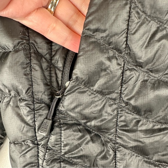 The North Face Thermoball Hooded Jacket Insulated Men's M Black - Picture 4 of 13